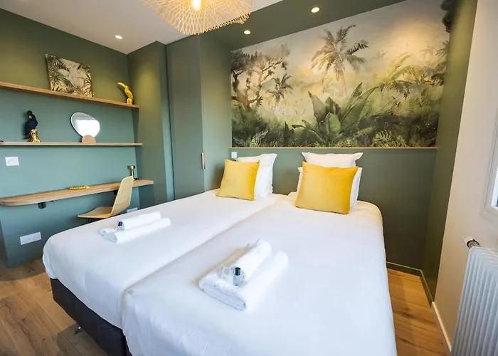 Le Maveria, Proximite * Annecy