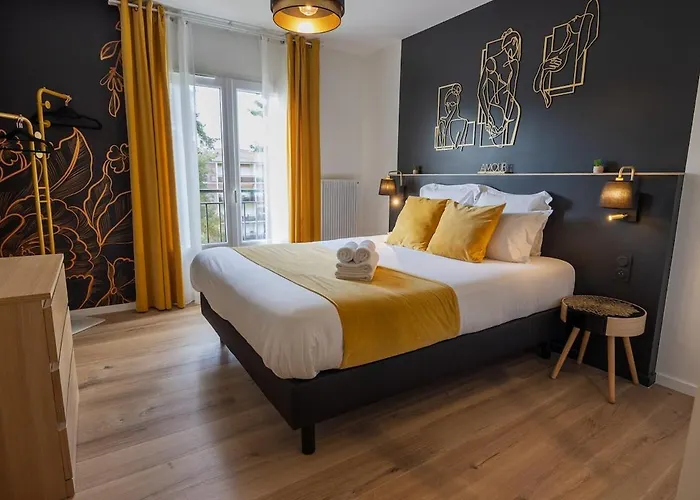 Le Maveria, Proximite